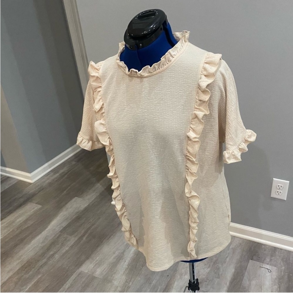 Hayden Cream Ruffle Blouse - Picture 2 of 12